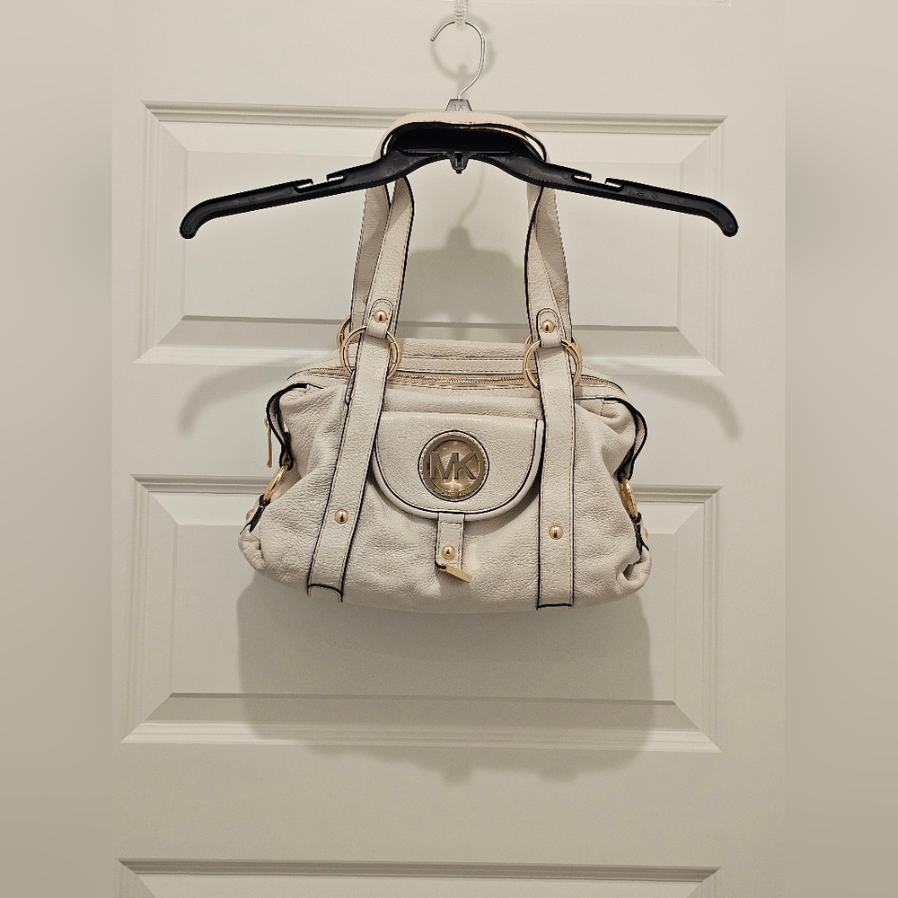 Michael Kors Satchel, GUC, Size Large